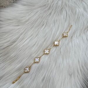 Gold and White Clover Bracelet